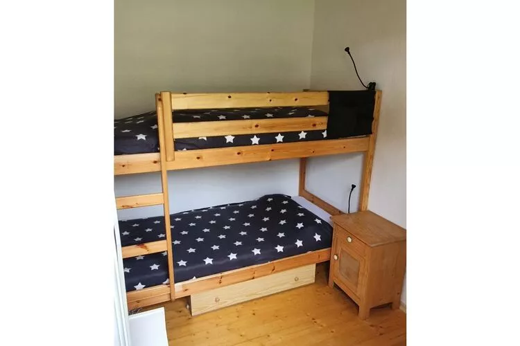 348524-Bedroom