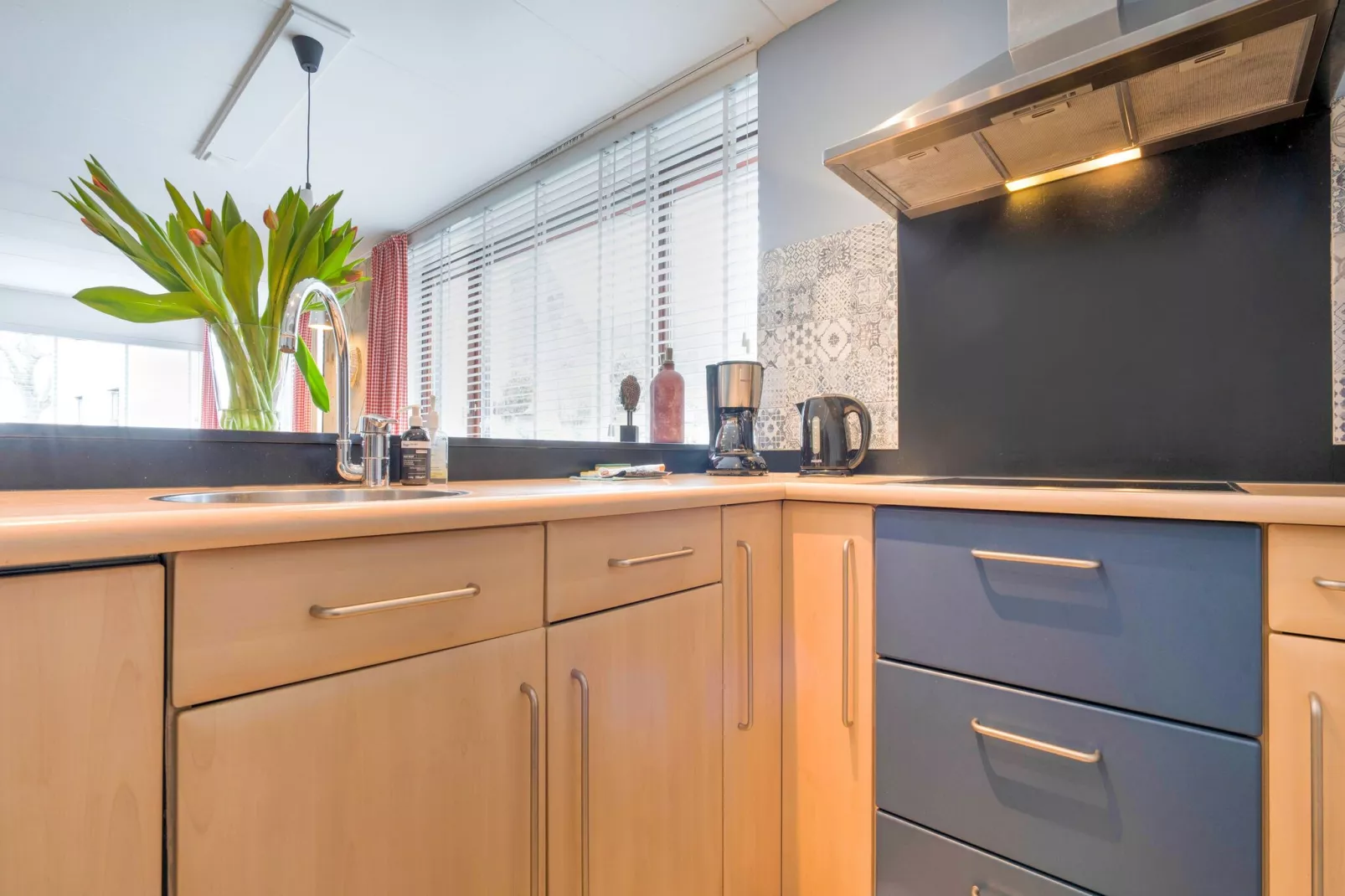 De Wingerd 10P-Kitchen