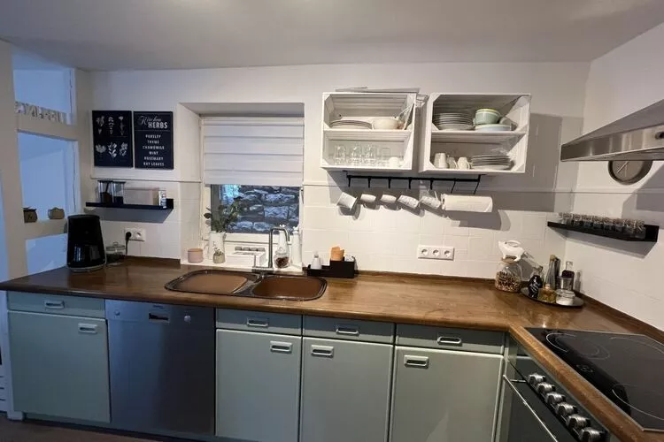 426754-Kitchen