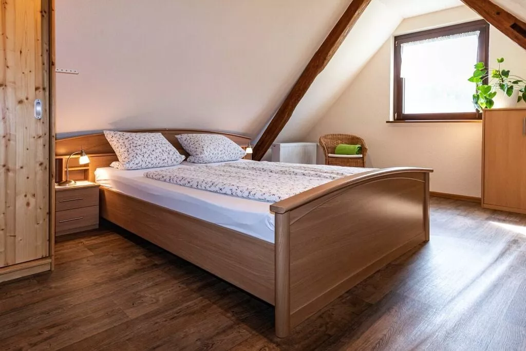 188763-Bedroom