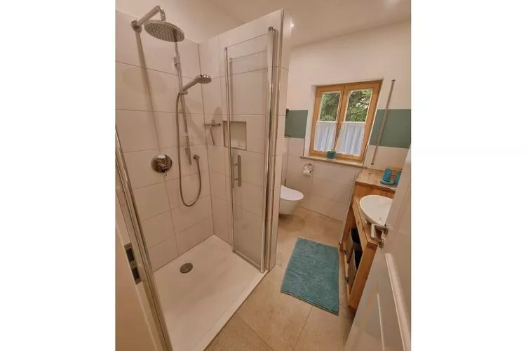 350886-Bathroom