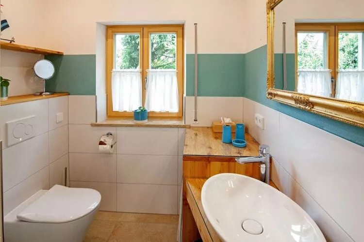 350886-Bathroom