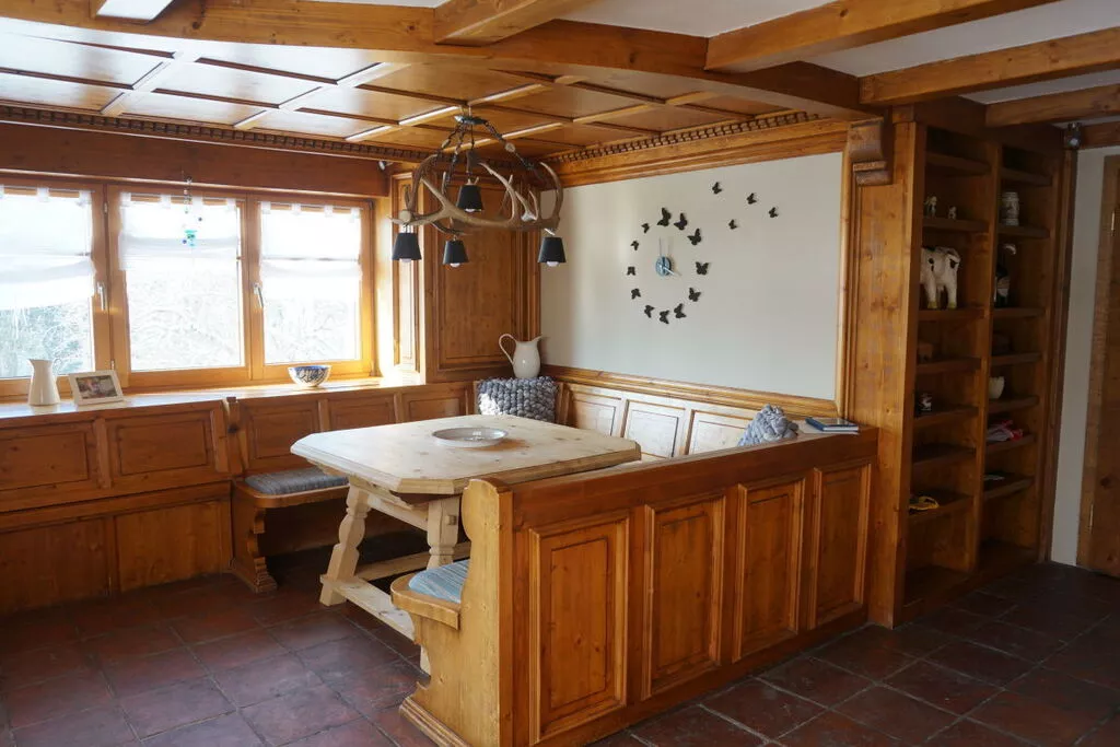 189817-Dining room