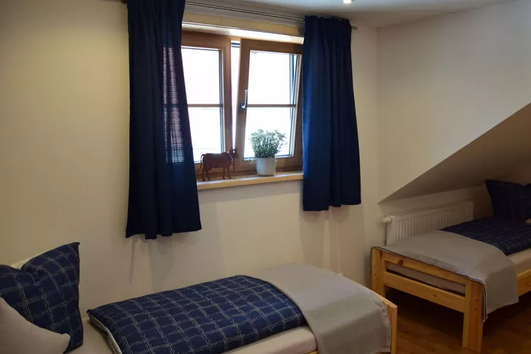 394170-Bedroom