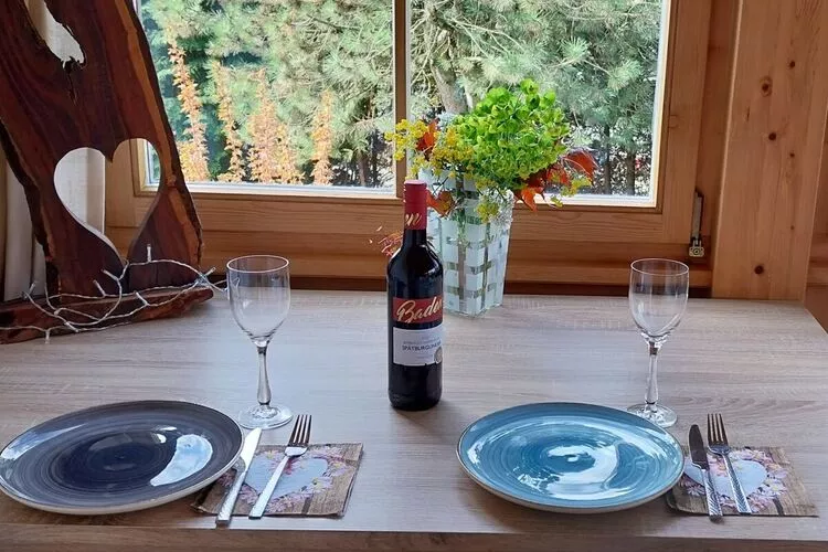 397185-Dining room