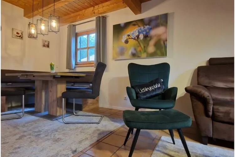 410169-Dining room