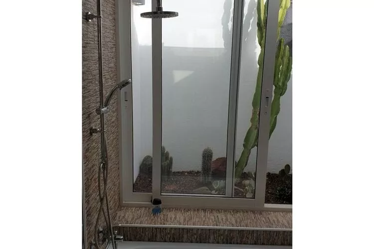 422930-Bathroom