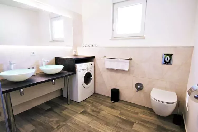 426881-Bathroom