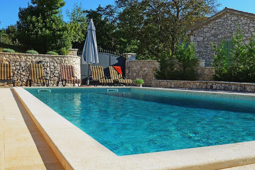 226391-Pool