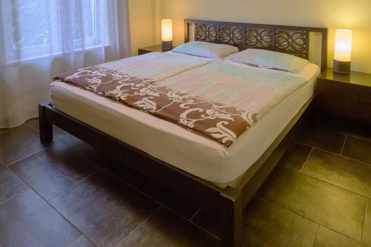 432359-Bedroom