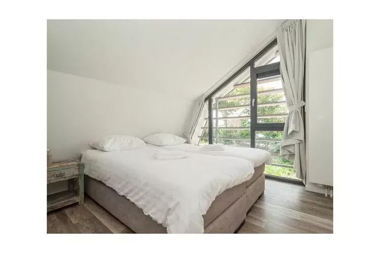 297578-Bedroom