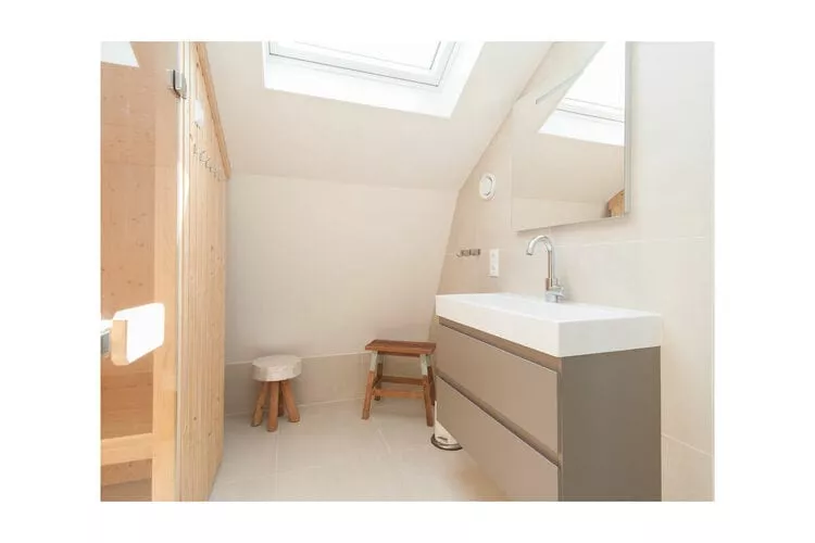 297578-Bathroom