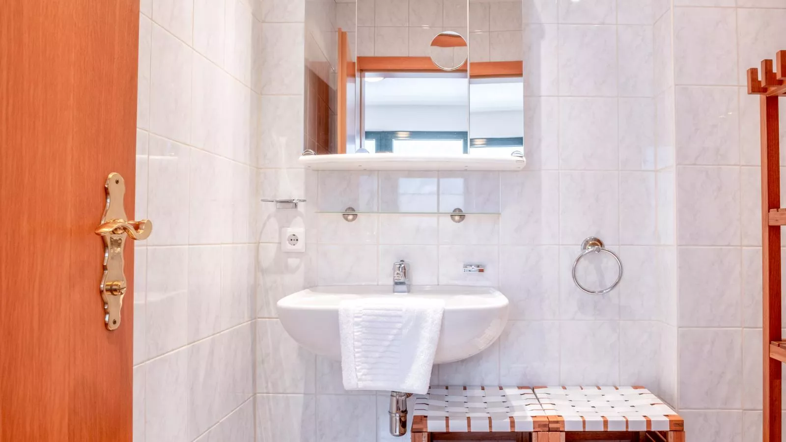 Apartment Emma - TOP 1-Bathroom