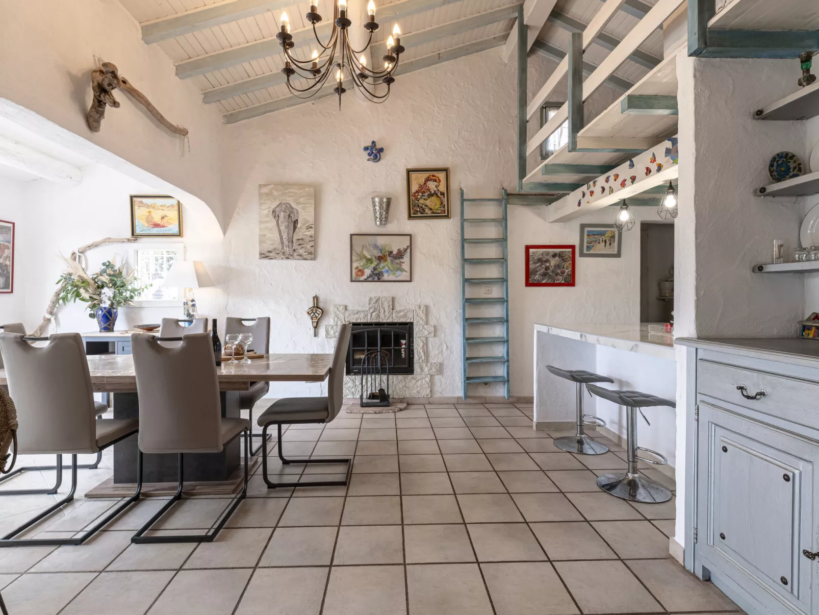 Casa Paulka-Inside