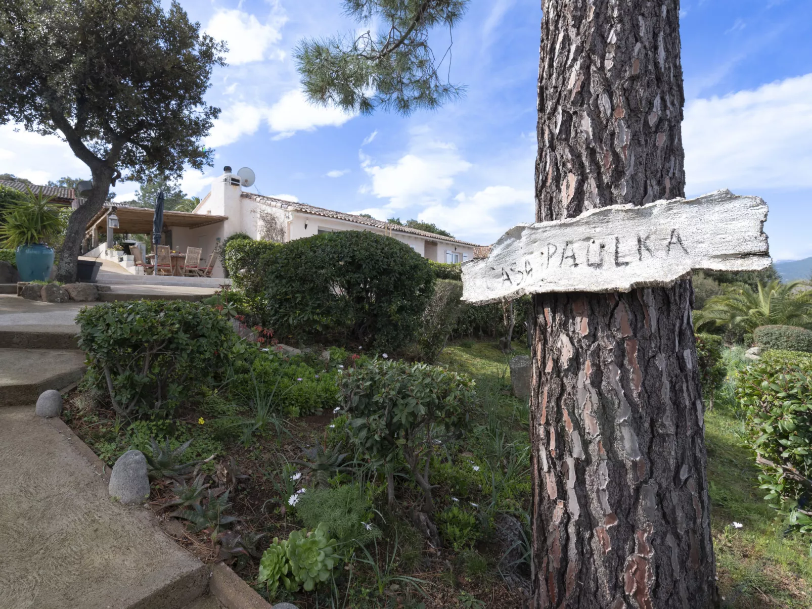 Casa Paulka-Outside