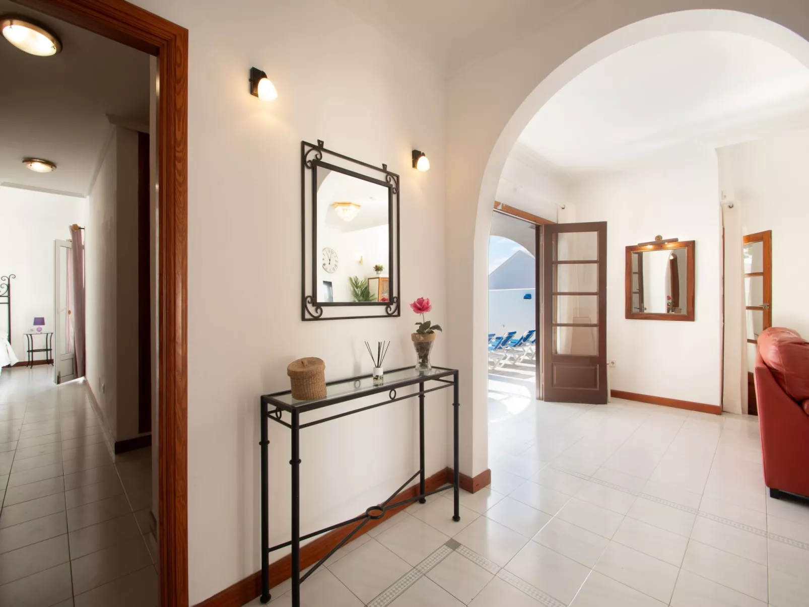 Villa Leonor-Inside