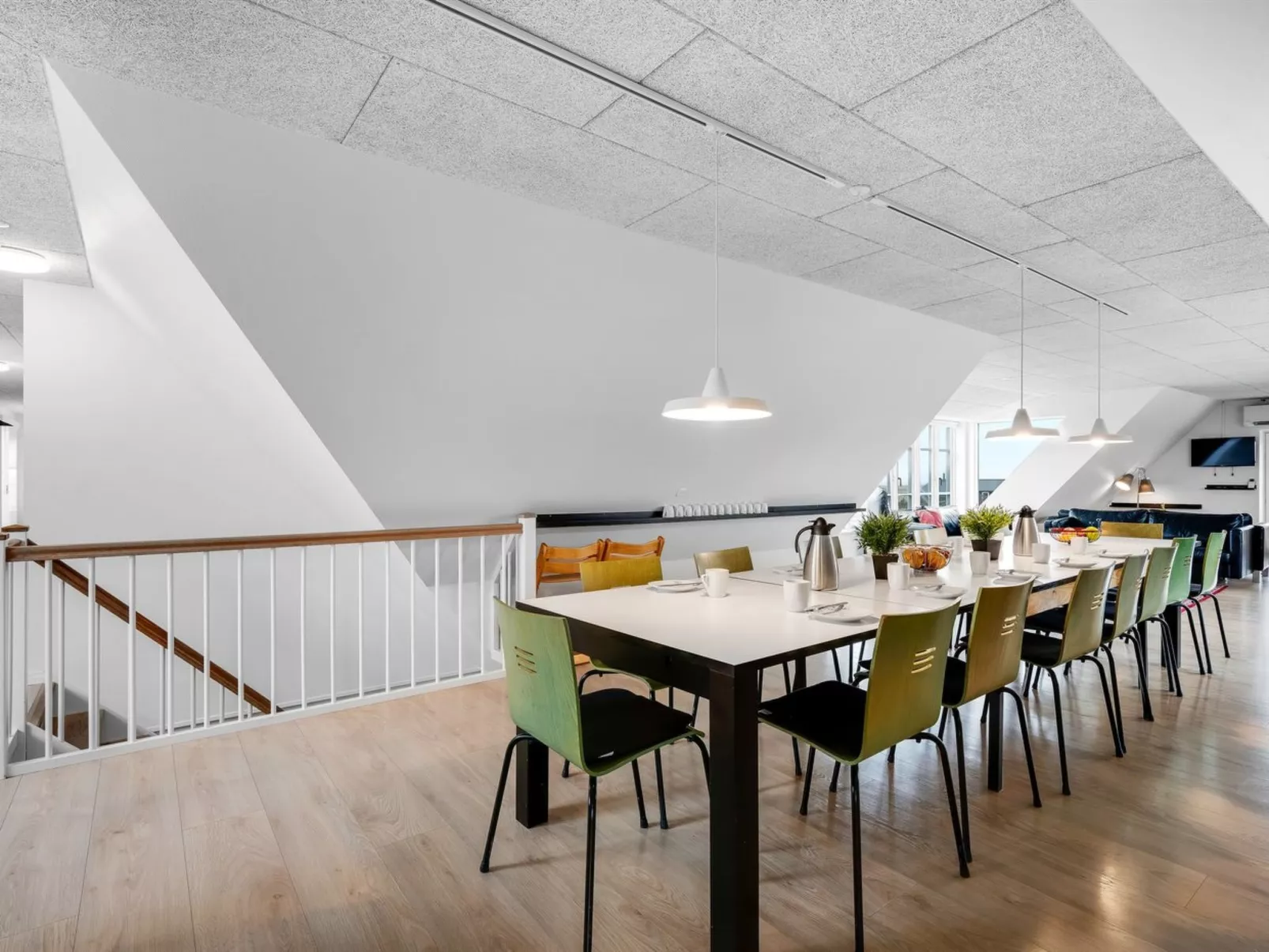 "Nafne" - 1.2km from the sea-Drinnen
