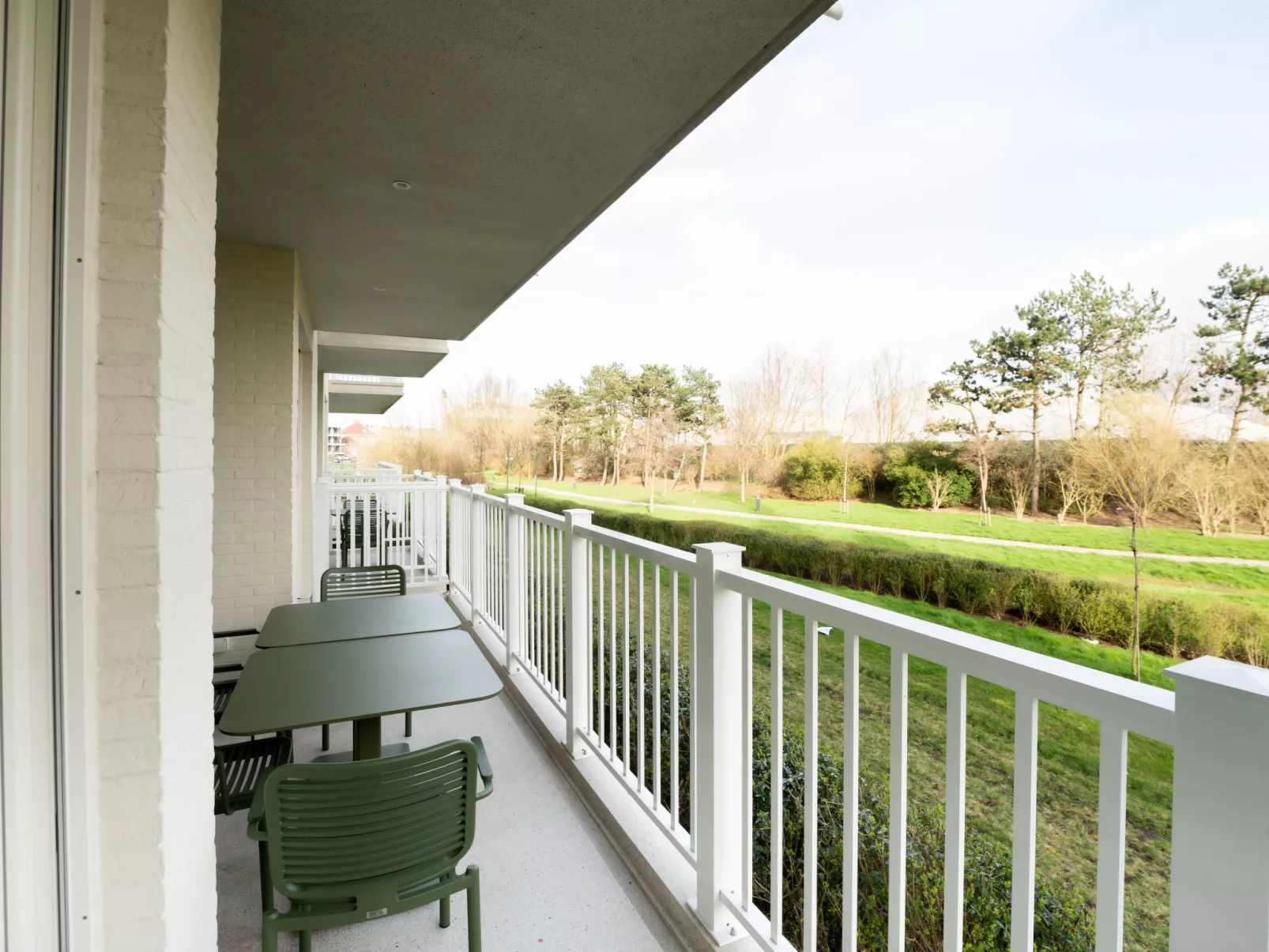 Whispering Waves with parking & terrace-Outside