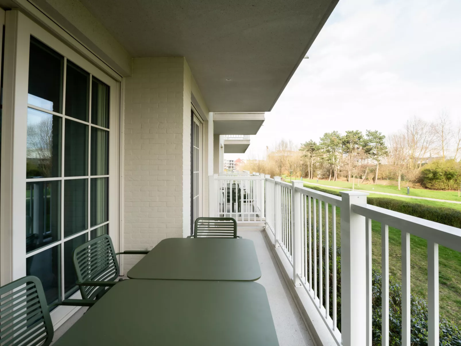 Whispering Waves with parking & terrace-Outside