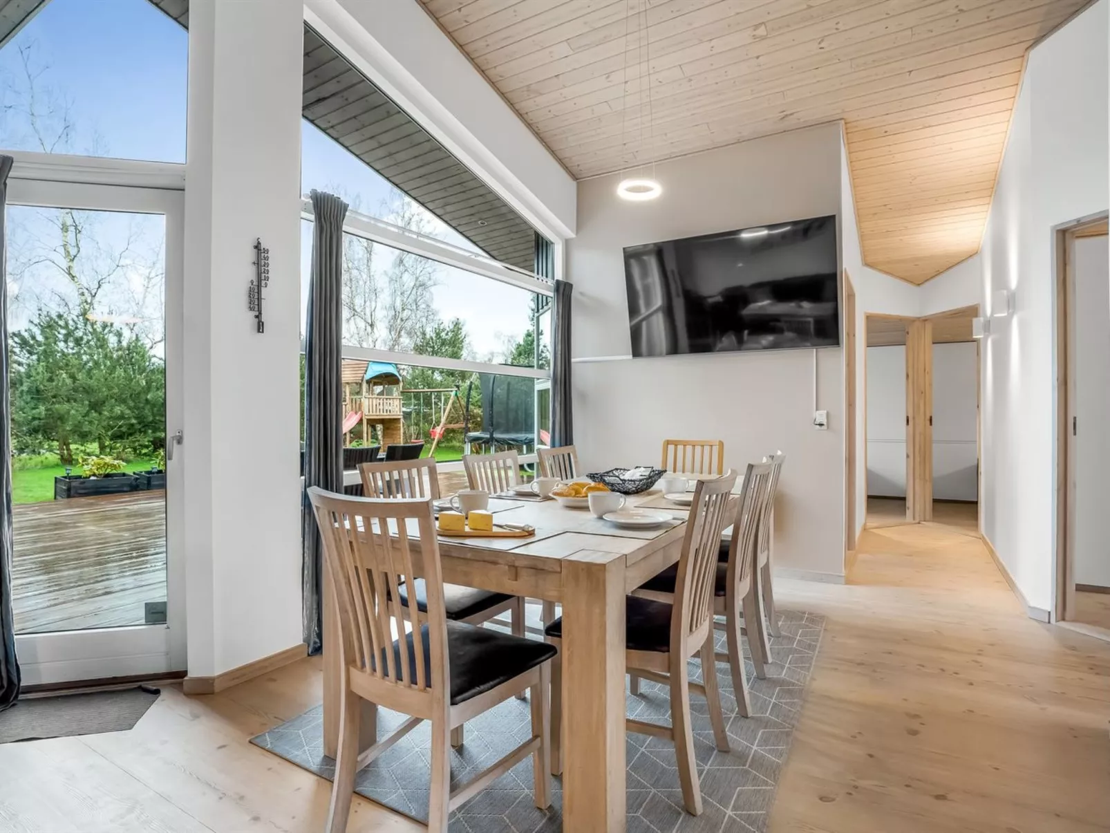"Helena" - 700m from the sea-Inside