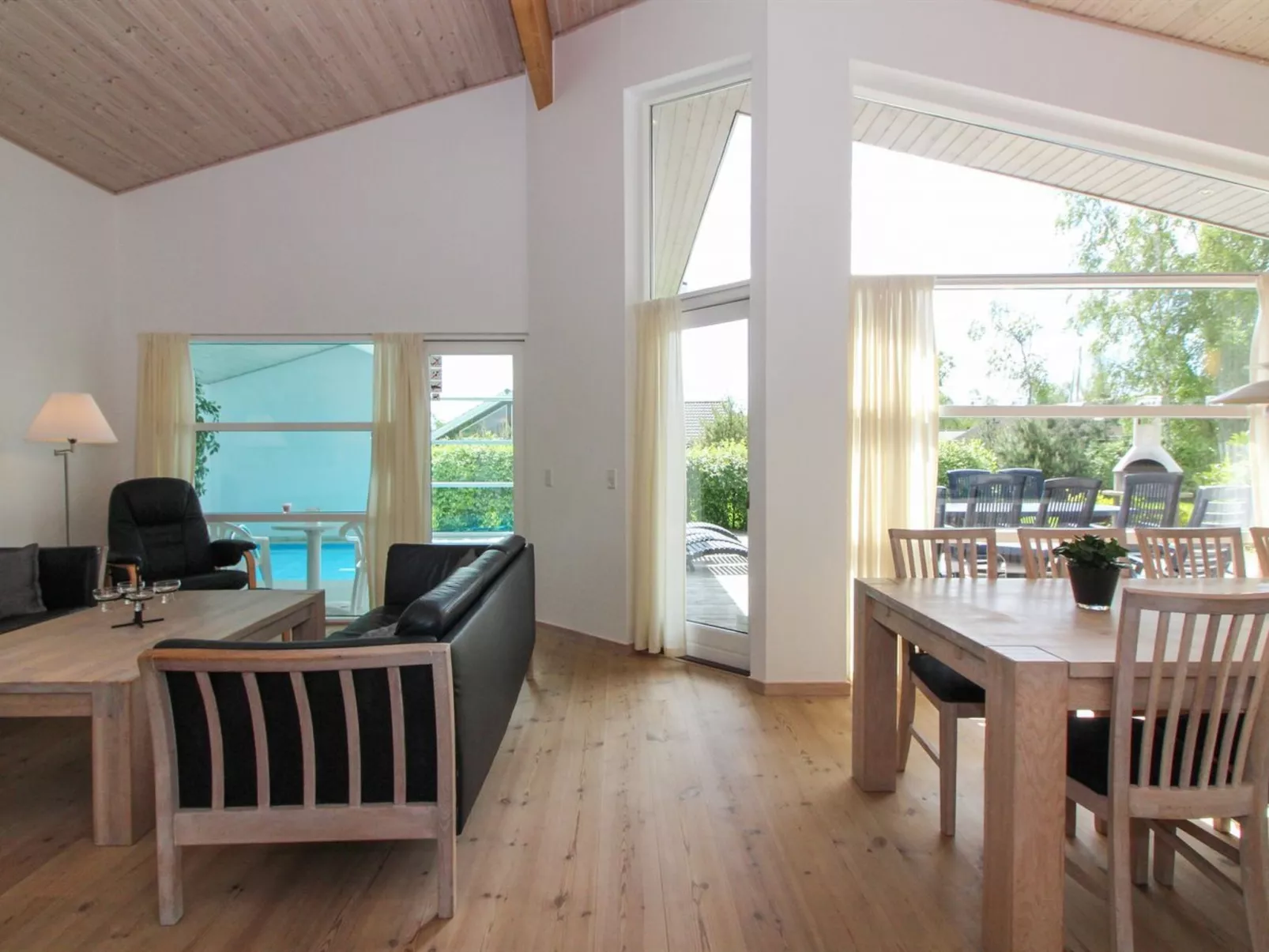 "Helena" - 700m from the sea-Outside