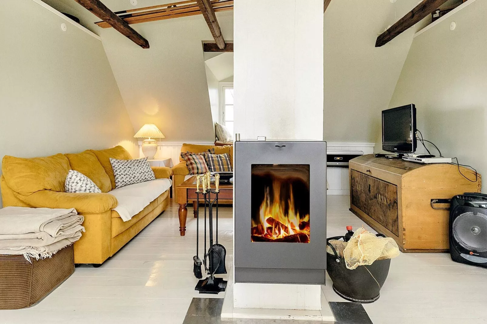 6 person holiday home in Søby Ærø-By Traum-Indoor