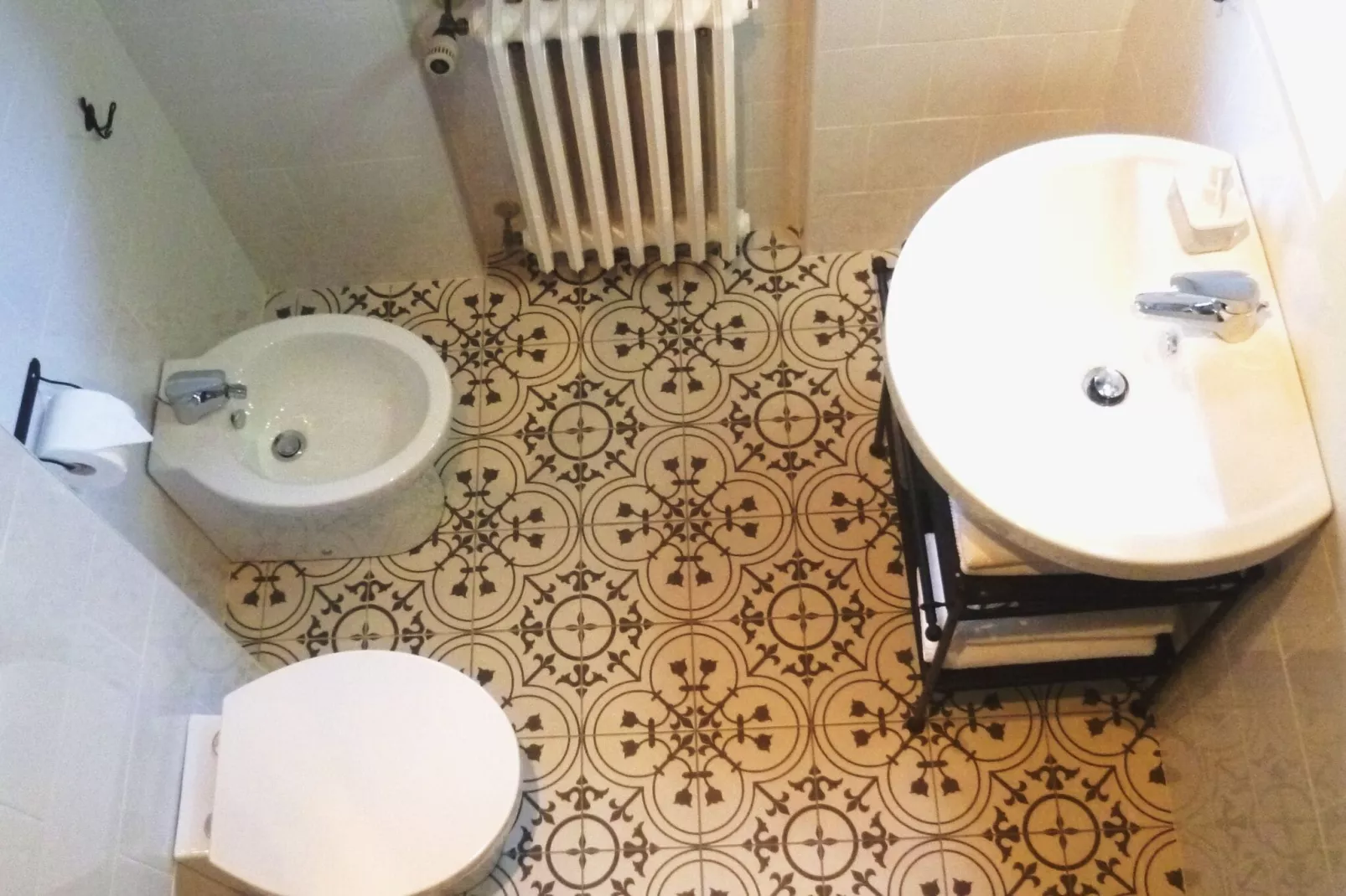 Venturi Cherry-Bathroom