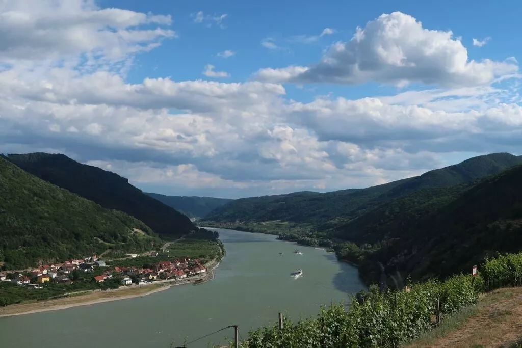 293393-View