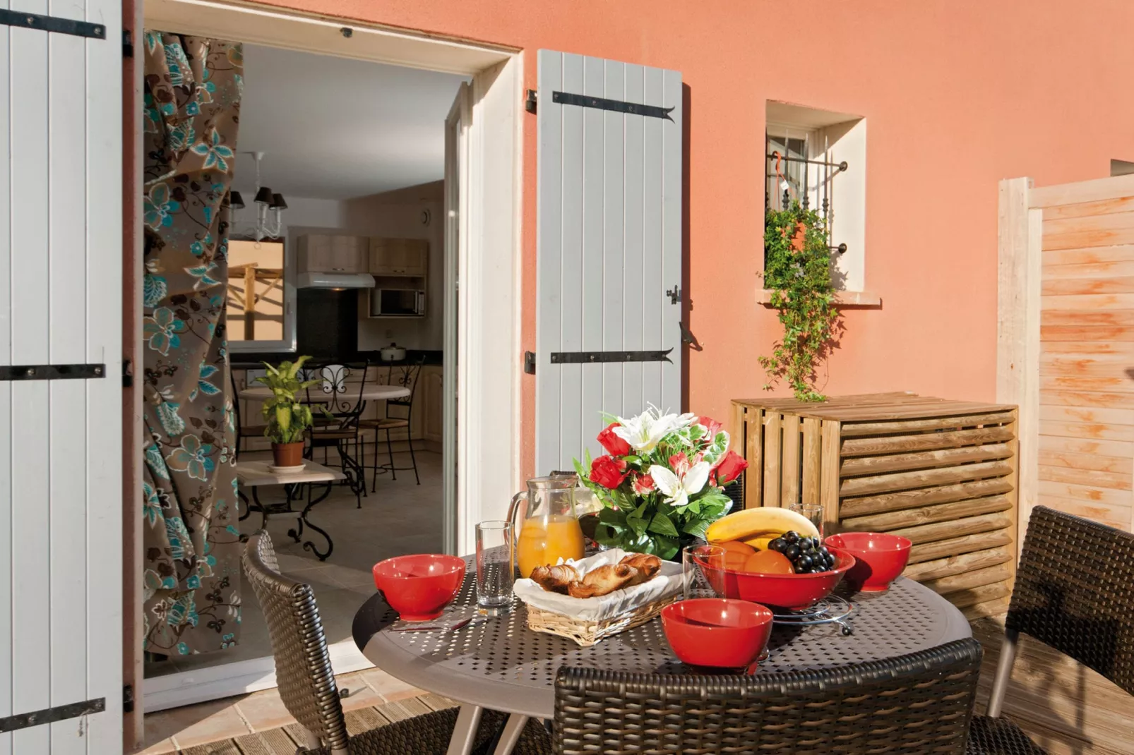L'oustau de Sorgue 3-Terrace balcony