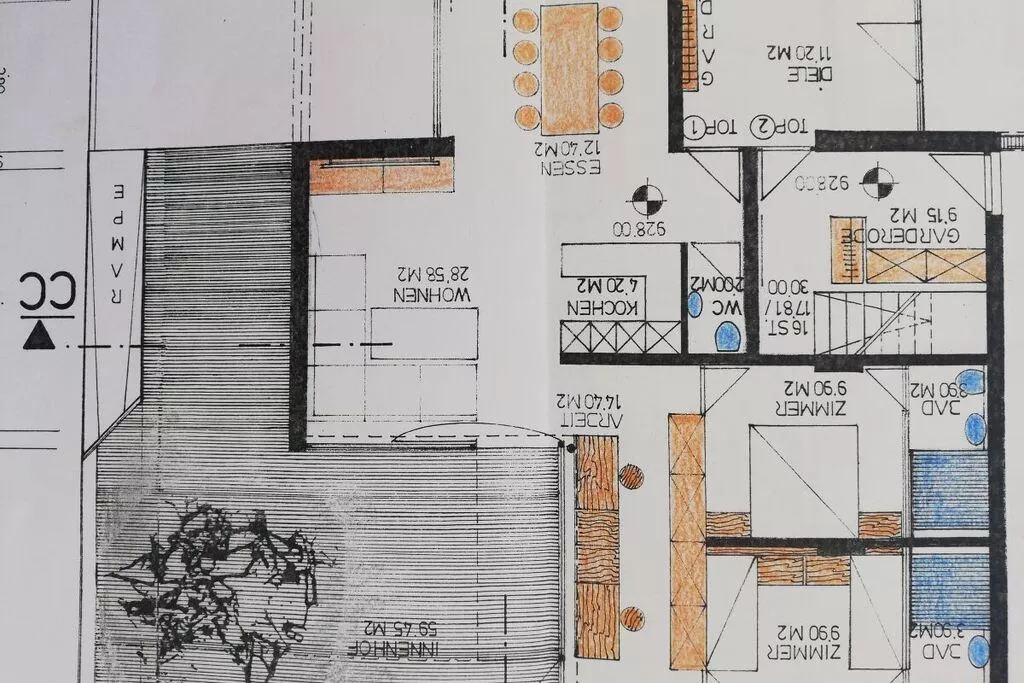 244818-Floor plan