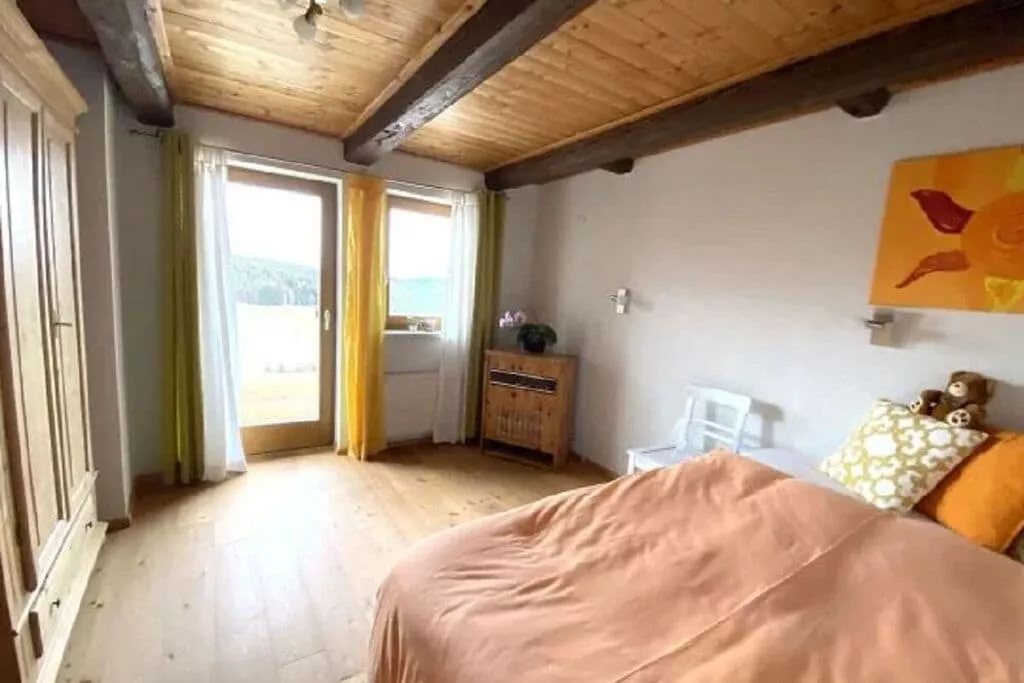 395431-Schlafzimmer