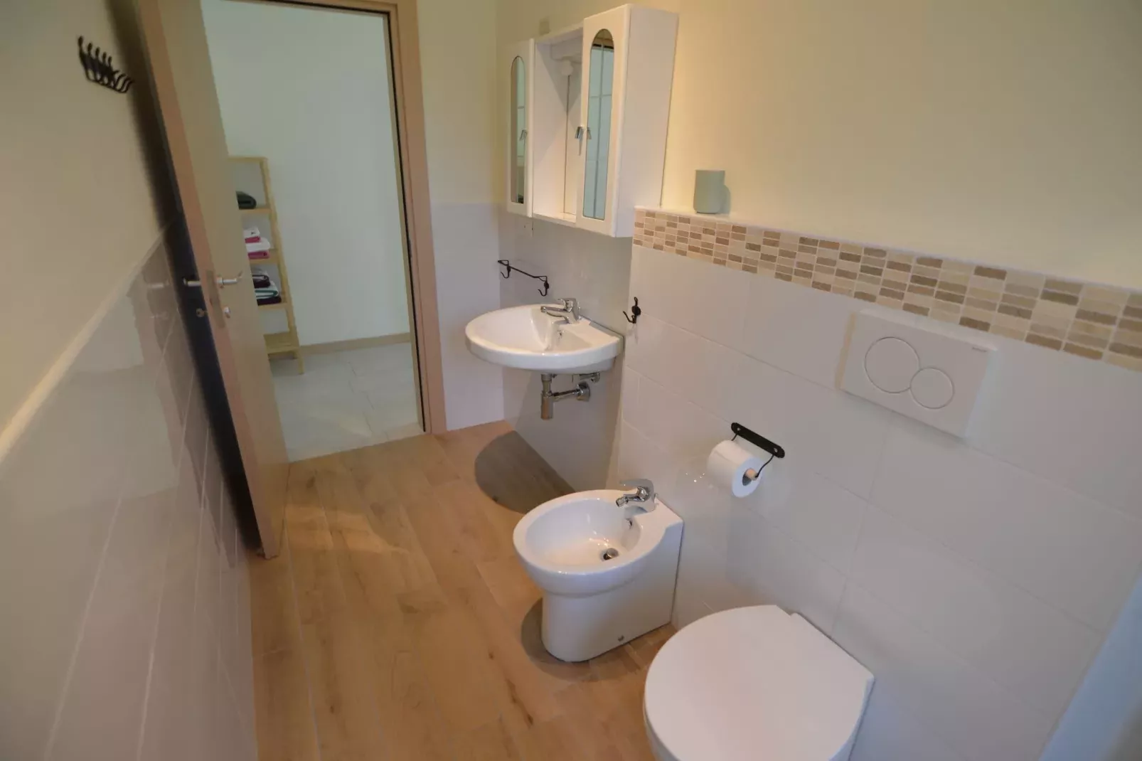 Venturi Lemon-Bathroom
