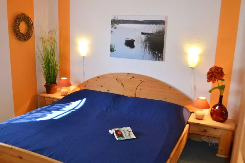 116618-Bedroom