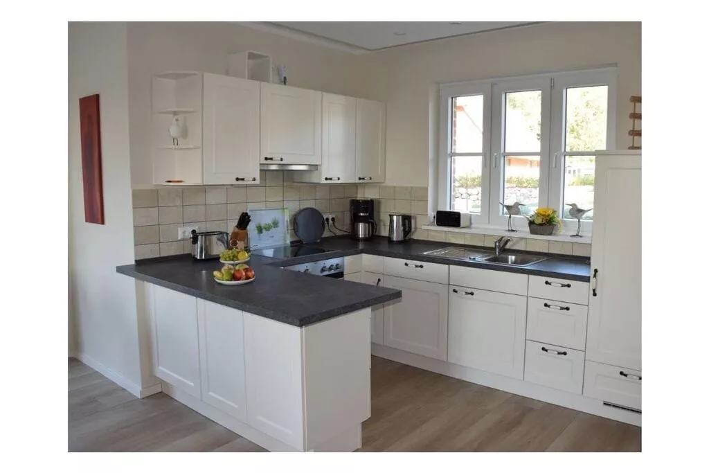 237924-Kitchen