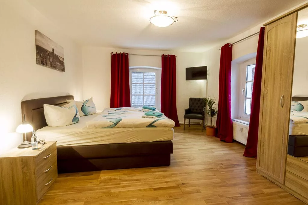 211877-Bedroom