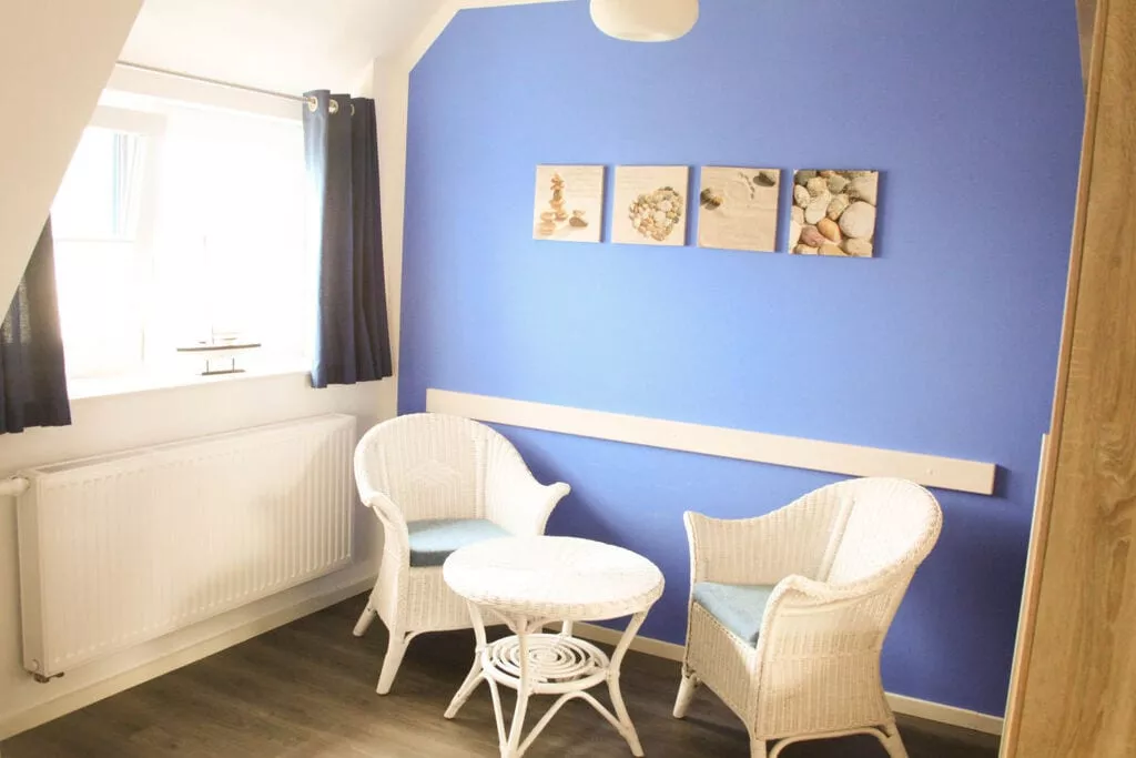 166205-Bedroom