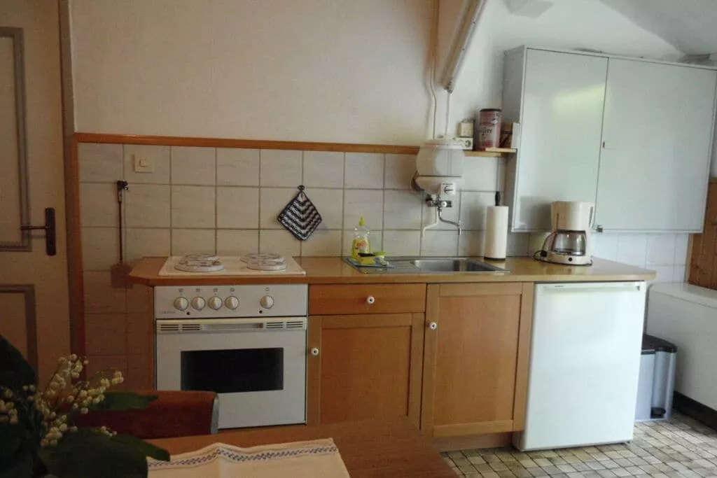 181618-Kitchen
