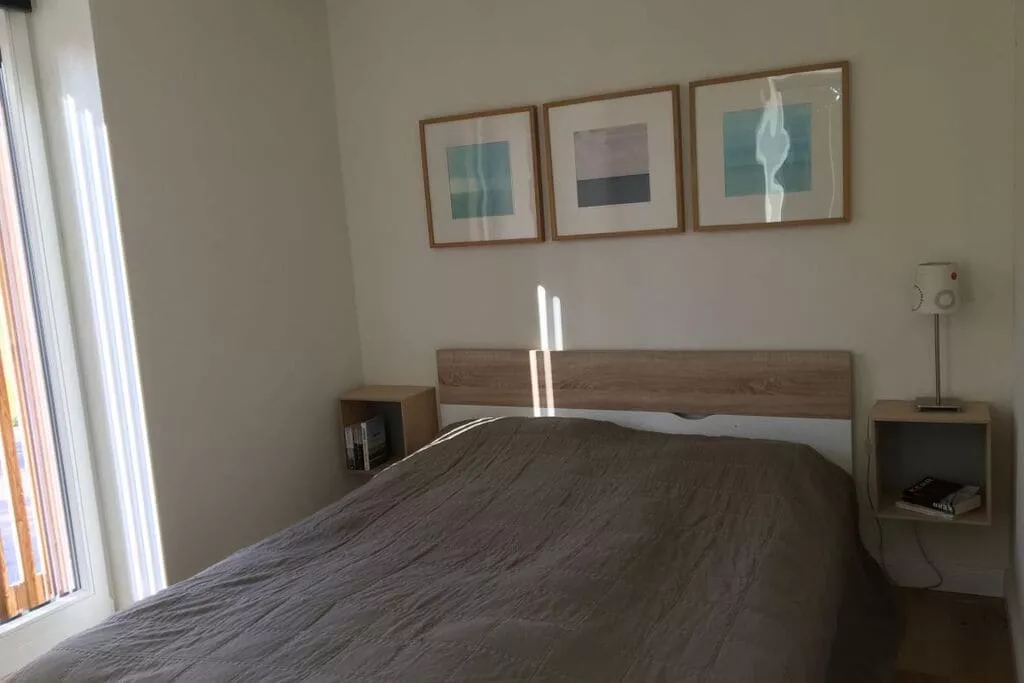 235346-Bedroom