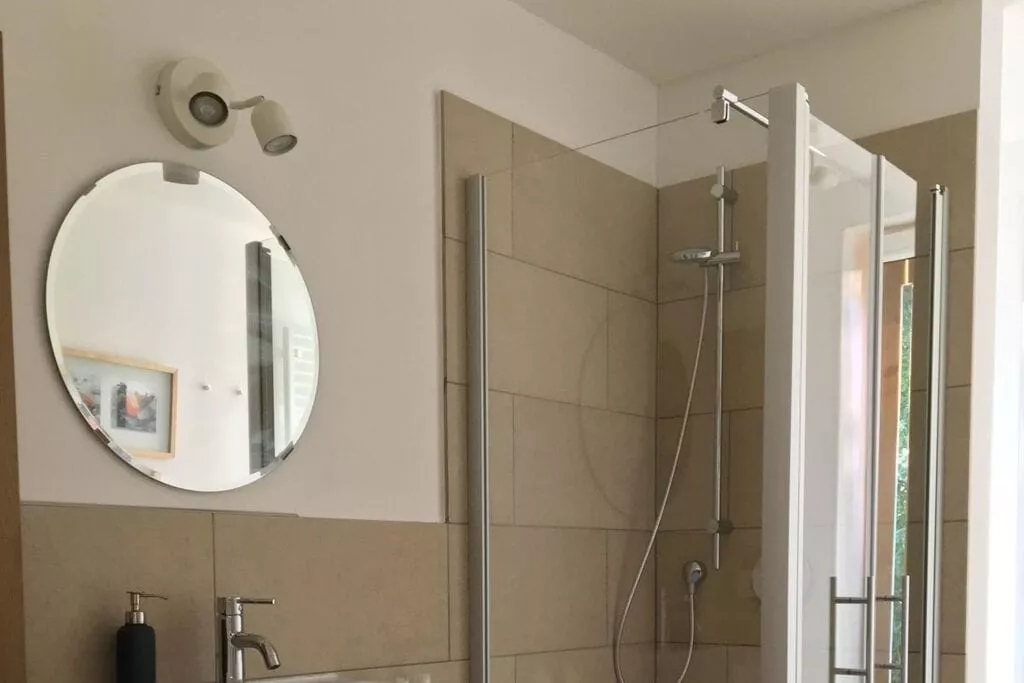 235346-Bathroom