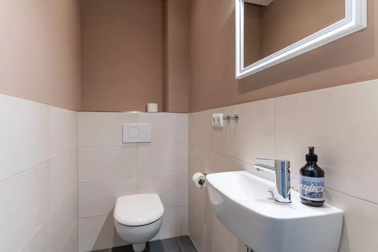 DHH Lahnung-Badezimmer