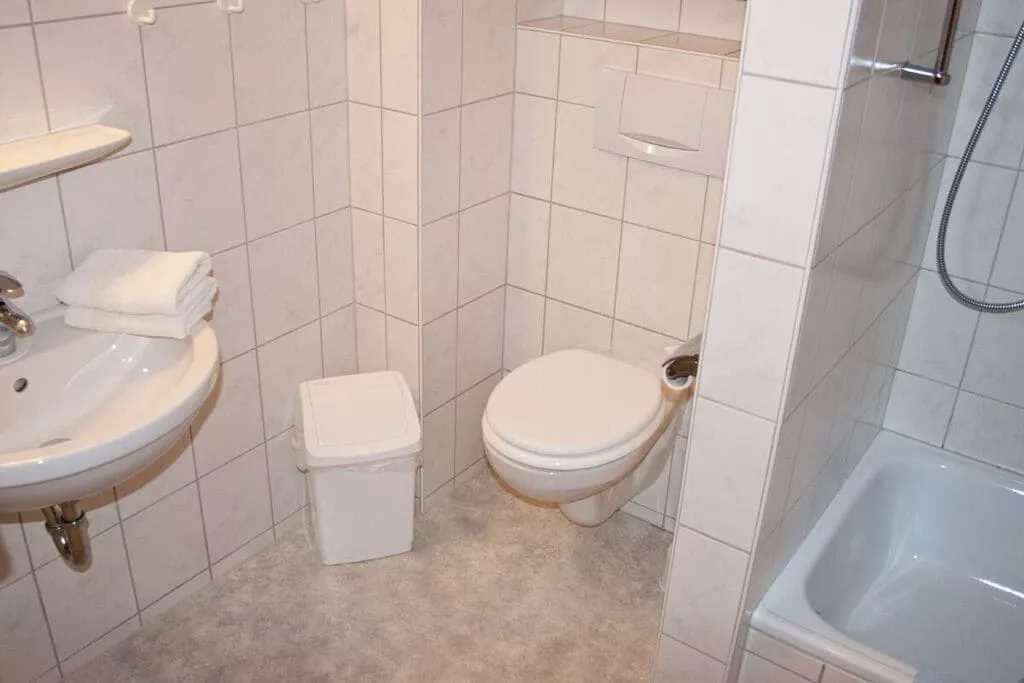 231162-Bathroom