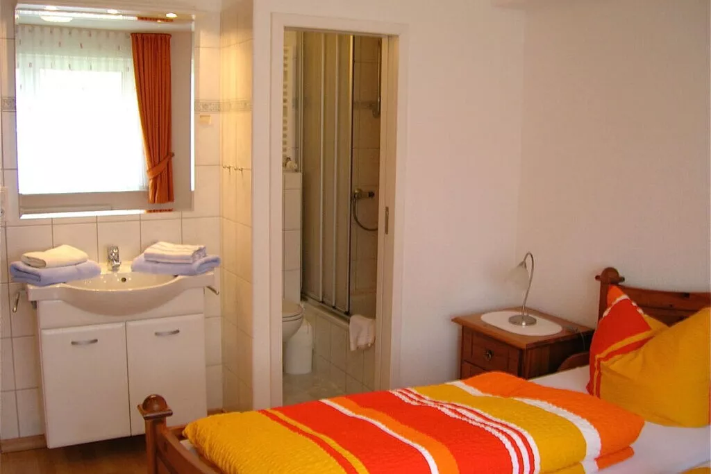 206744-Bedroom