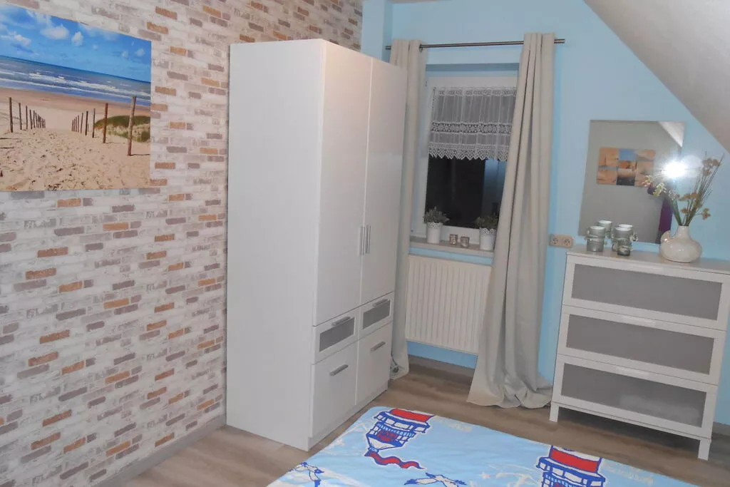 216731-Bedroom