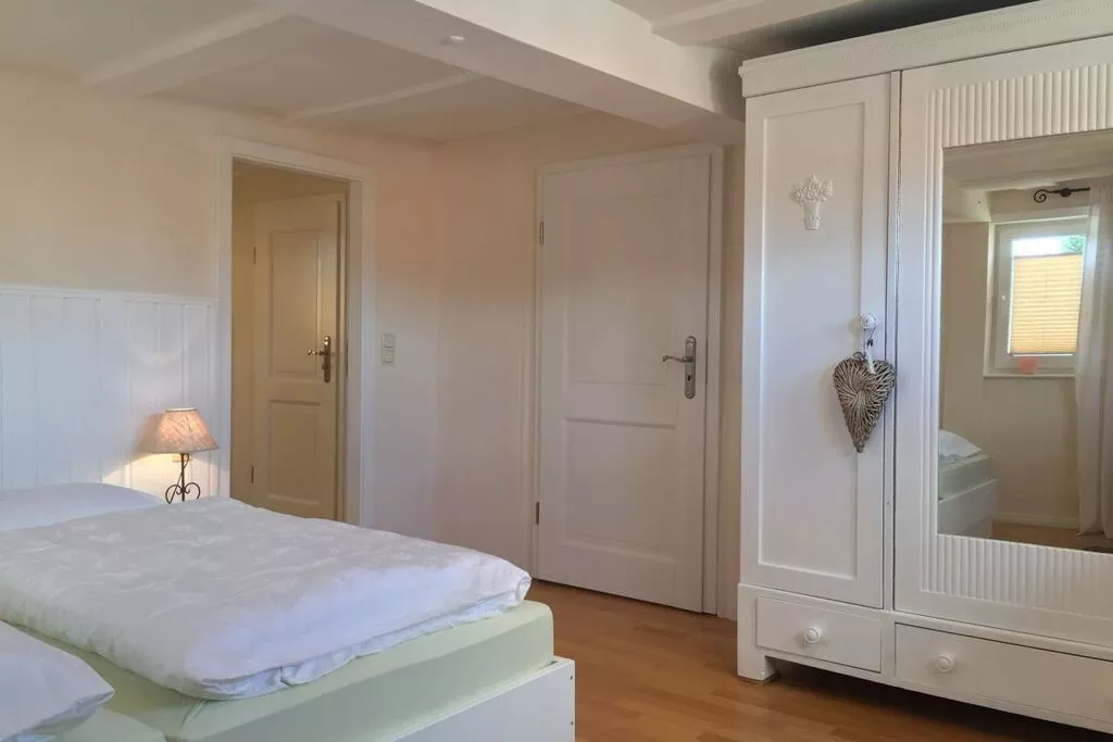 202351-Schlafzimmer