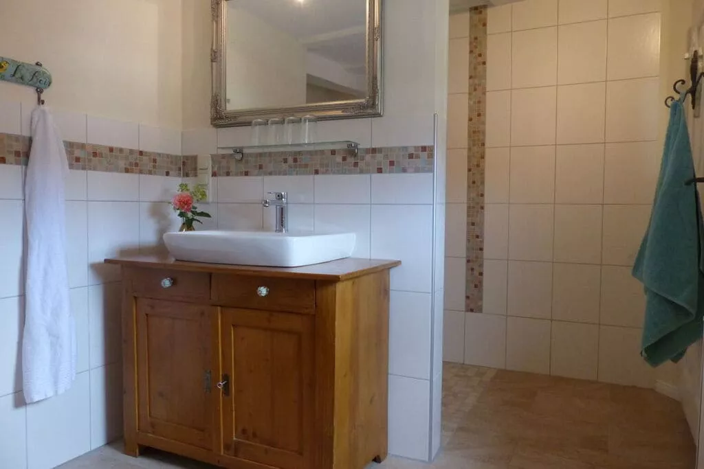 202351-Badezimmer