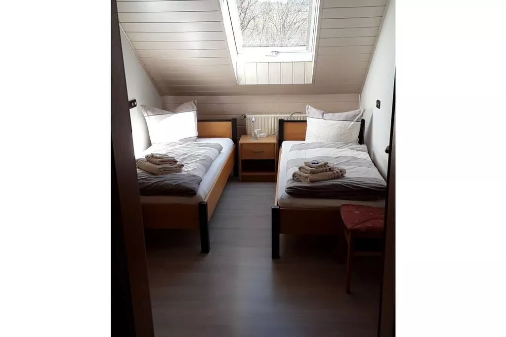 186311-Schlafzimmer