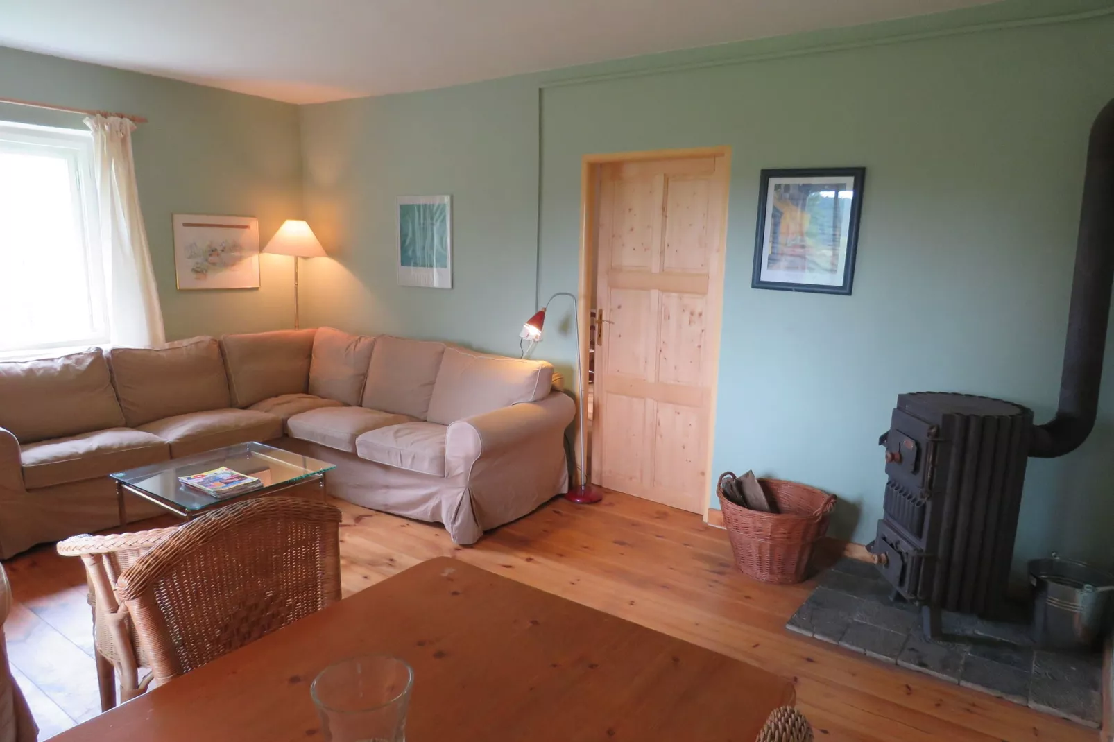 Lipa-Living room