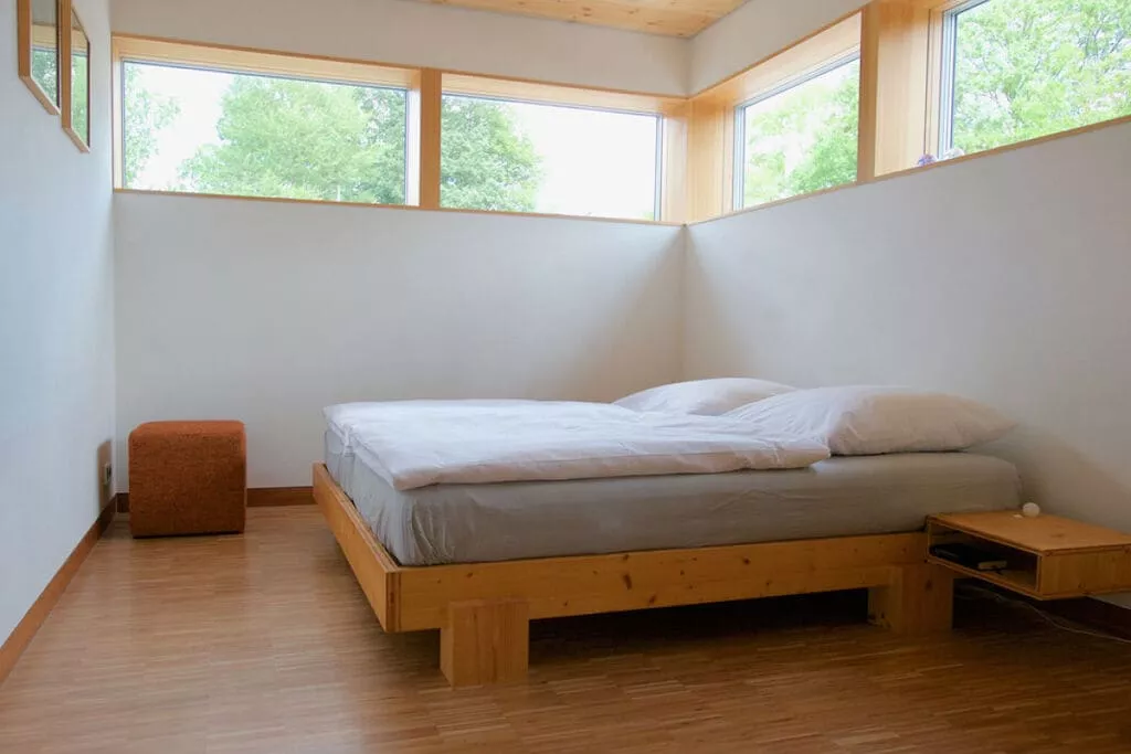 202775-Bedroom