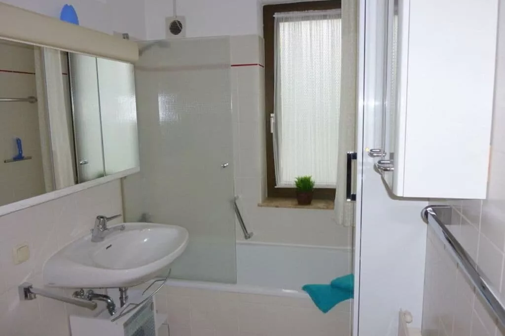 220819-Bathroom