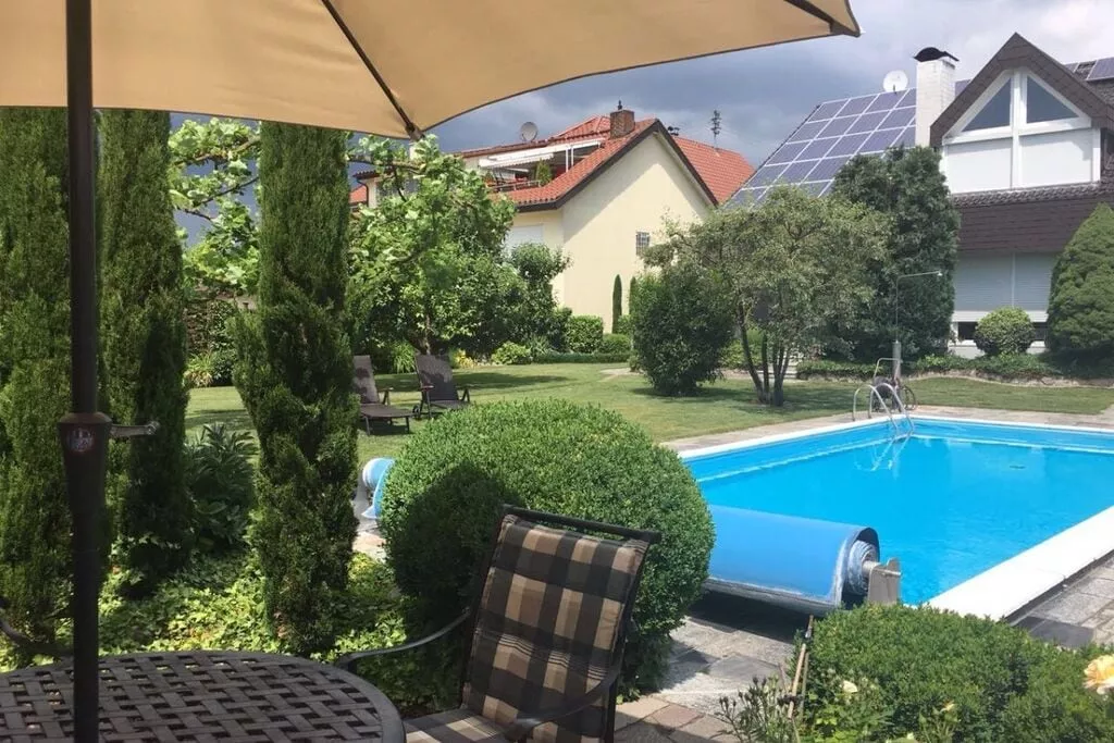 219730-Pool